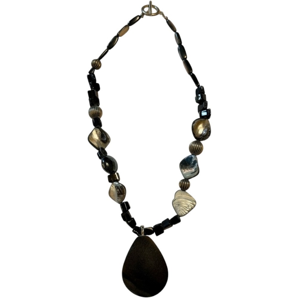 Boho Wood Teardrop Pendant Necklace Black Shell Silver Tone Toggle Clasp 19in